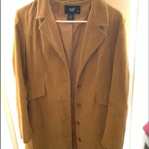 the coffee shop tan pea coat with buttons!